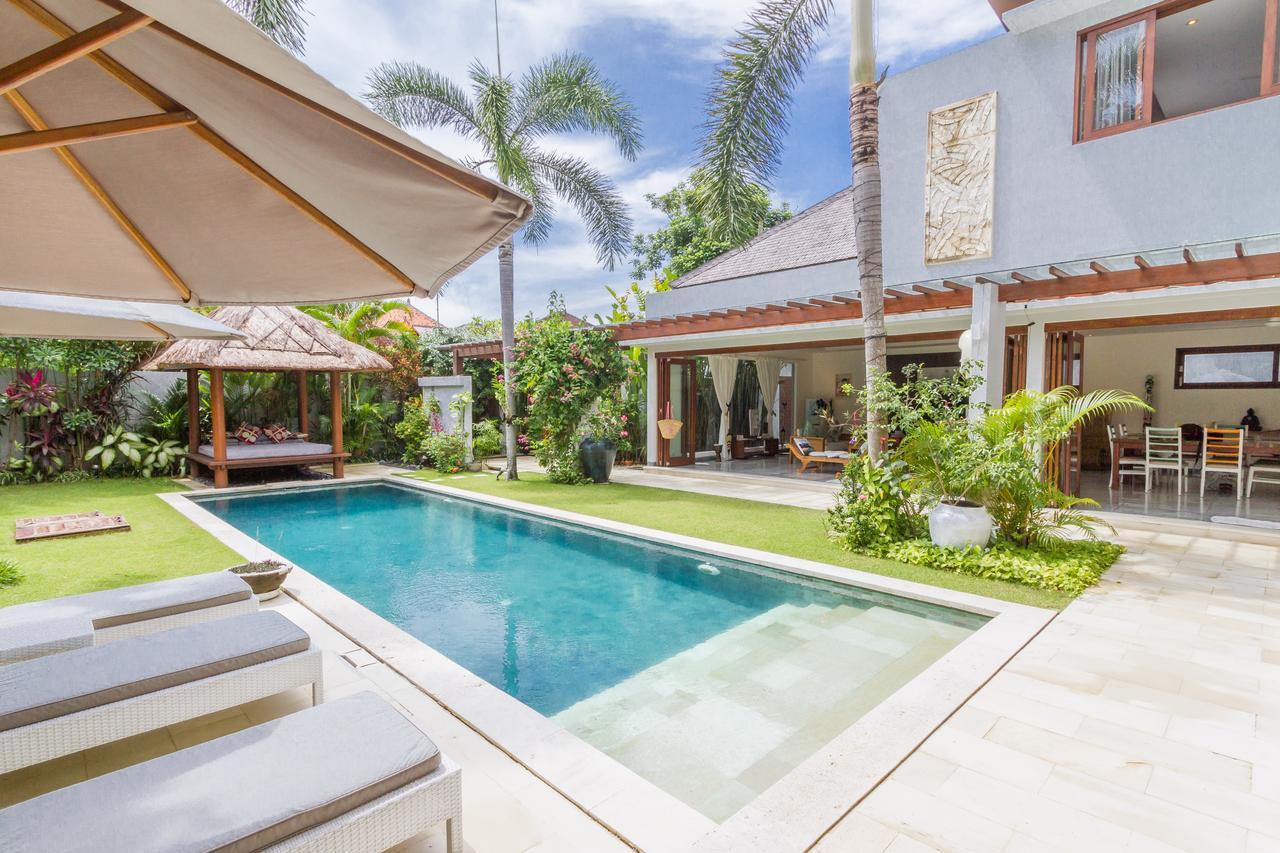 Villa Pierrot Seminyak  Ngoại thất bức ảnh